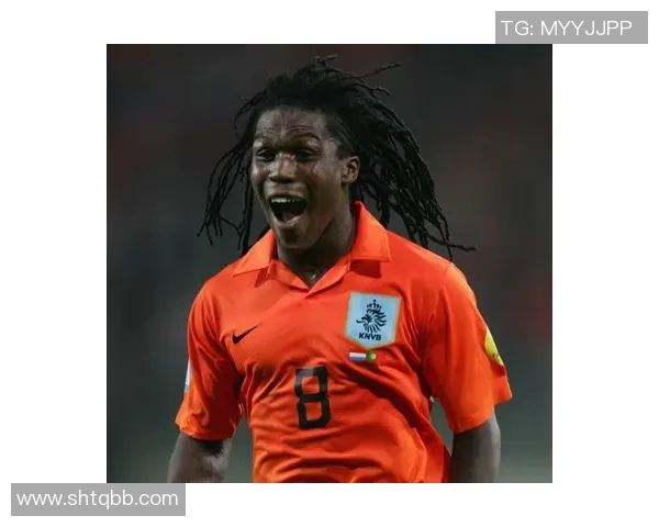 足球明星戴维斯的儿子展现天赋引发媒体热议与球迷期待 足球明星戴维斯的儿子展现天赋引发媒体热议与球迷期待