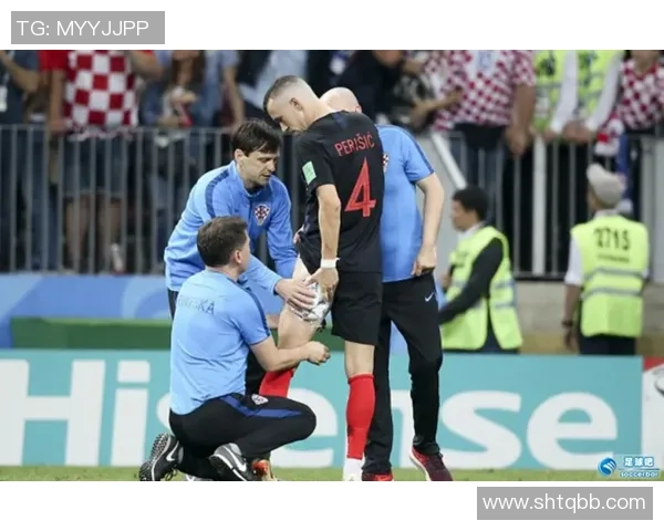 足球明星哈斯马丁的传奇之路与他对足球的热爱与奉献 足球明星哈斯马丁的传奇之路与他对足球的热爱与奉献